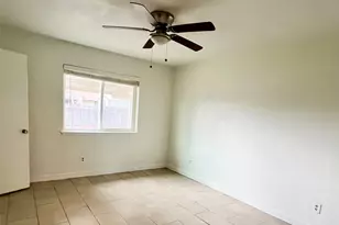 10806 Humington Dr, Austin, TX 78758 - Photo 7