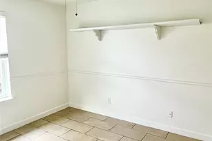 10806 Humington Dr, Austin, TX 78758 - Photo 9