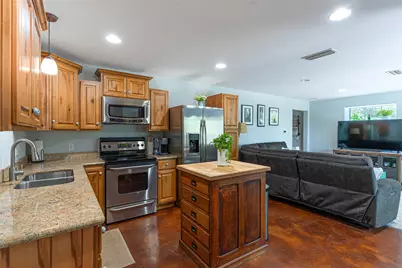 18202 W Reed Parks Road, Jonestown, TX 78645 - Photo 21