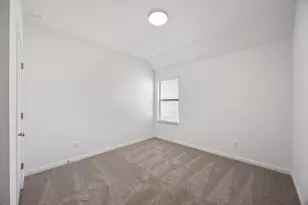 177 Hornet St, Elgin, TX 78621 - Photo 25