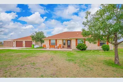 600 County Rd 405, Taylor, TX 76574 - Photo 17