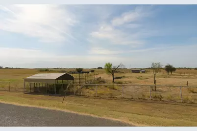 600 County Rd 405, Taylor, TX 76574 - Photo 3