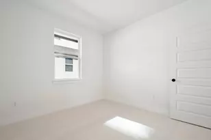 200 W 56th St, Austin, TX 78751 - Photo 33