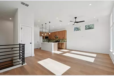 200 W 56th Street #5104, Austin, TX 78751 - Photo 3