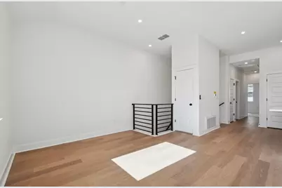 200 W 56th Street #5104, Austin, TX 78751 - Photo 5