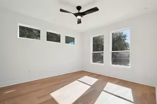 200 W 56th St, Austin, TX 78751 - Photo 17