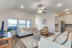2212 McClendon Trl, Leander, TX 78641 - Photo 5