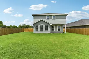 113 Callie St, Smithville, TX 78957 - Photo 3