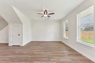 113 Callie St, Smithville, TX 78957 - Photo 9