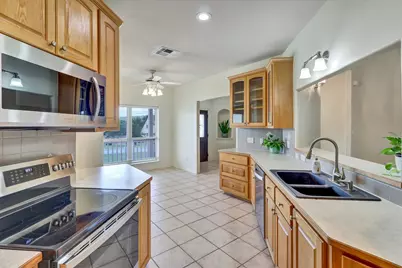 203 Dunkeld Drive, Spicewood, TX 78669 - Photo 15