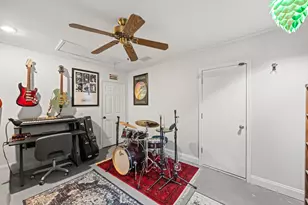 2526 McGregor Dr, Austin, TX 78745 - Photo 17