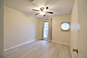 13329 Black Canyon Dr, Austin, TX 78729 - Photo 17