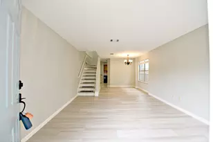 13329 Black Canyon Dr, Austin, TX 78729 - Photo 3