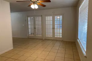 42 Waller St, Austin, TX 78702 - Photo 3