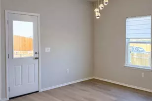 12200 Dillon Fls Dr, Austin, TX 78747 - Photo 9