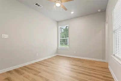 240 Shadow Oak Drive, Bastrop, TX 78602 - Photo 17