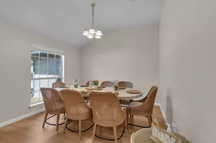 506 Carol Dr, Hutto, TX 78634 - Photo 5