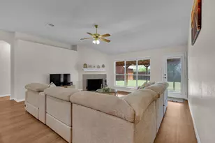 506 Carol Dr, Hutto, TX 78634 - Photo 15