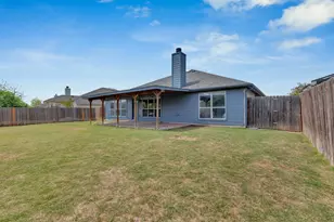 506 Carol Dr, Hutto, TX 78634 - Photo 37