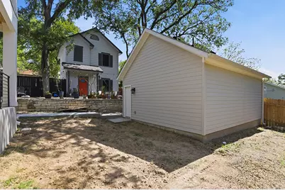 2301 E 10th Street, Austin, TX 78702 - Photo 39