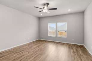 176 Wind Hl, Jarrell, TX 76537 - Photo 15