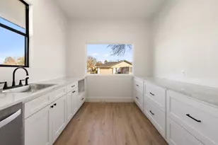 9803 Quilberry Dr, Austin, TX 78729 - Photo 23