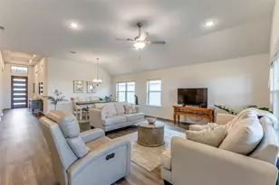 2212 McClendon Trl, Leander, TX 78641 - Photo 3