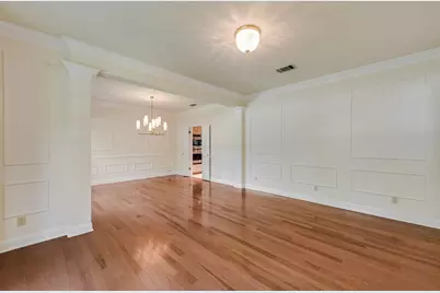 7615 Yaupon Drive, Austin, TX 78759 - Photo 7