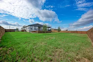251 Estrella Ln, Bastrop, TX 78602 - Photo 33