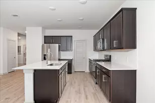 224 Fairfax Ave, San Marcos, TX 78666 - Photo 3