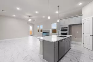405 Stellar Wind Dr, Georgetown, TX 78628 - Photo 11