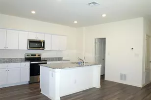 105 Mouflon Rd, Hutto, TX 78634 - Photo 3