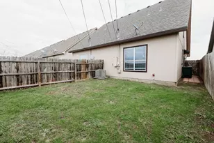 212 Sandstone Dr, Jarrell, TX 76537 - Photo 23