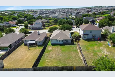 411 Estate Drive, Hutto, TX 78634 - Photo 37