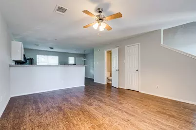 1830 River Crossing Circle #B, Austin, TX 78741 - Photo 7