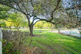 1830 River Crossing Cir, Austin, TX 78741 - Photo 19