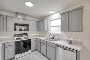 1604 Southwestern Blvd, Georgetown, TX 78626 - Photo 13