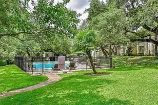 5320 Balcones Dr, Austin, TX 78731 - Photo 11