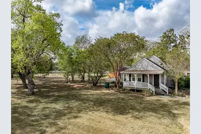 414 E Eblin Street, La Grange, TX 78945 - Photo 11