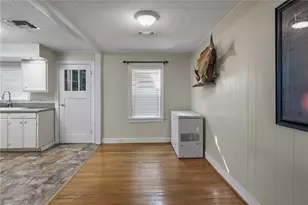 414 E Eblin St, La Grange, TX 78945 - Photo 7