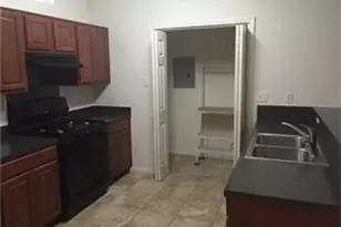 2712 San Pedro St, Austin, TX 78705 - Photo 3