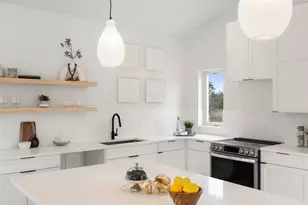 2 Shilo Cir, Wimberley, TX 78676 - Photo 17