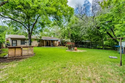 1800 Forestglade Drive, Austin, TX 78745 - Photo 17