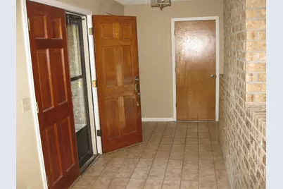 287 Meadowlakes Drive, Meadowlakes, TX 78654 - Photo 9