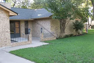 287 Meadowlakes Dr, Meadowlakes, TX 78654 - Photo 3