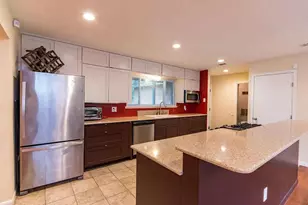 1207 Fieldcrest Dr, Austin, TX 78704 - Photo 3