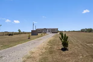 263 N Cedar Creek Dr, Cedar Creek, TX 78612 - Photo 39
