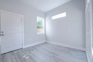 1042 Rosemont St, Austin, TX 78723 - Photo 23