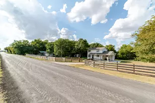 93 Co Rd 130, Georgetown, TX 78626 - Photo 5