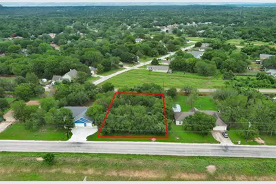 1331 Lovers Lane, Bastrop, TX 78602 - Photo 15